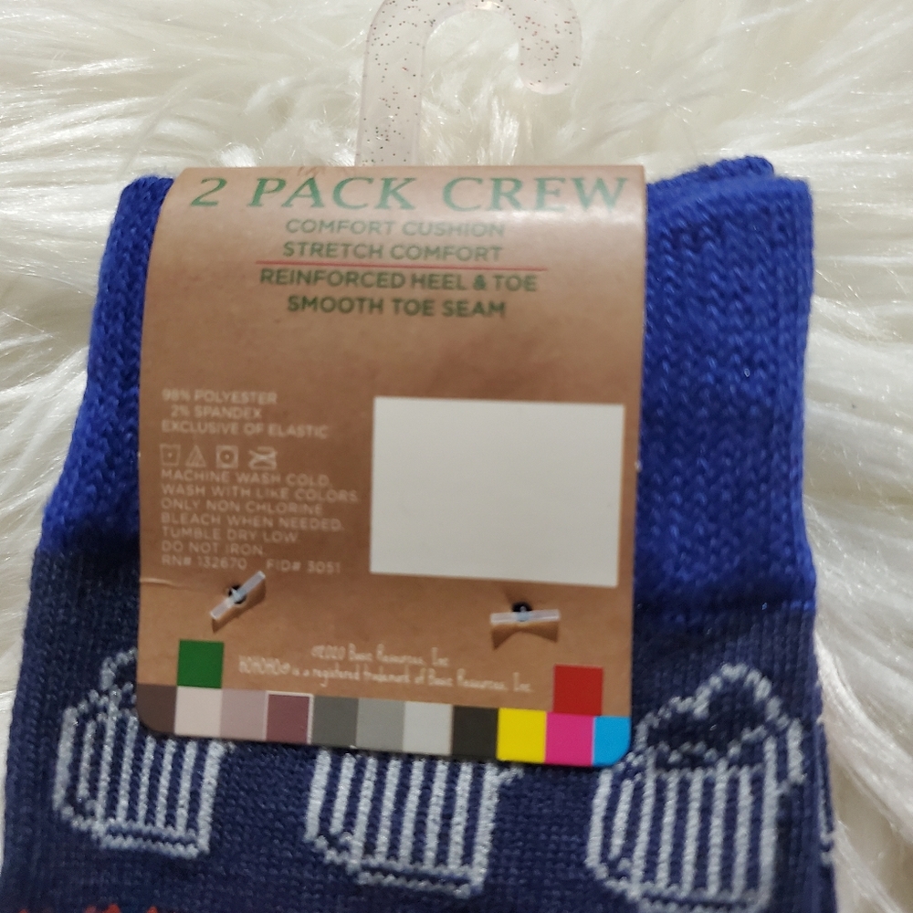 🦋 5/$25 Basic Resource socks - Picture 4 of 4